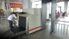 安檢X光機(jī)設(shè)備購(gòu)買(mǎi)時(shí)生產(chǎn)廠家的選擇