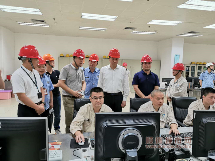 鍛造執(zhí)法鐵軍，廣東省佛山市順德區(qū)市監(jiān)局啟動(dòng)執(zhí)法大練兵(組圖)